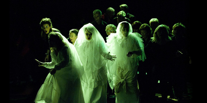 FRIGHT NIGHT: THE ADAMS FAMILY